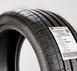 Etichette TYRE bianco per pneumatici 